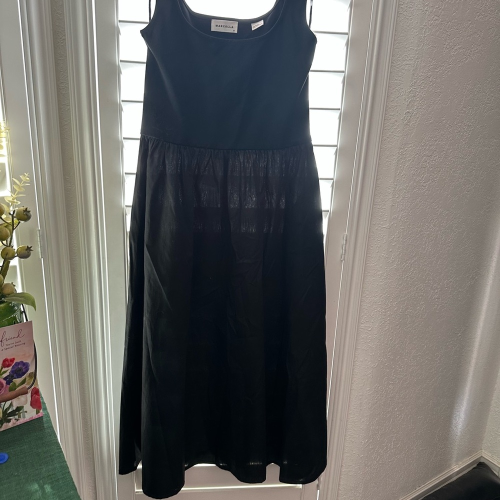 Women's Black Sleeveless Scoop Neck Maxi Dress - Picture 2 of 7